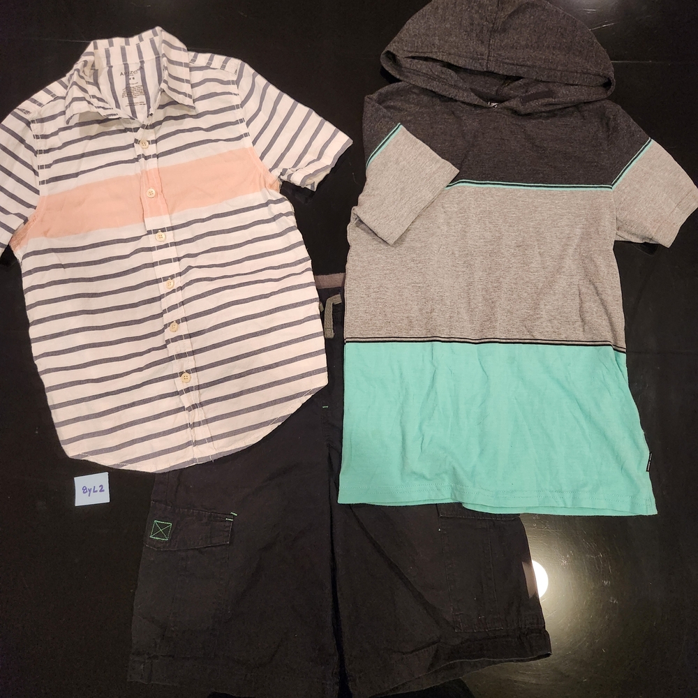 Preowned Big Kids Boy's Sz 8 (S-M) Bundle Set Lot
